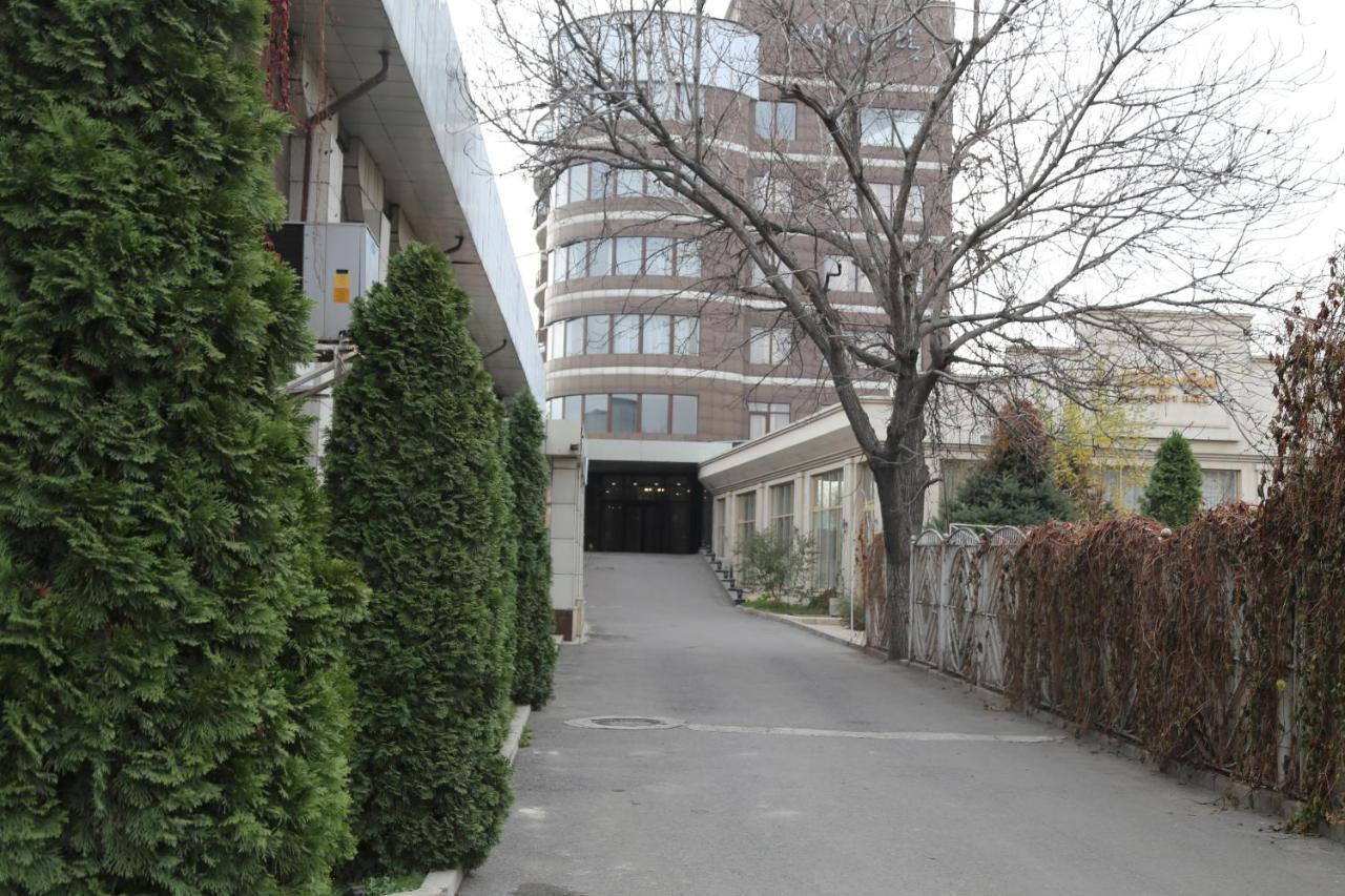 Maryotel Lebedinovka Exterior photo